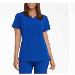 Dickies Scrub Top in Royal Blue